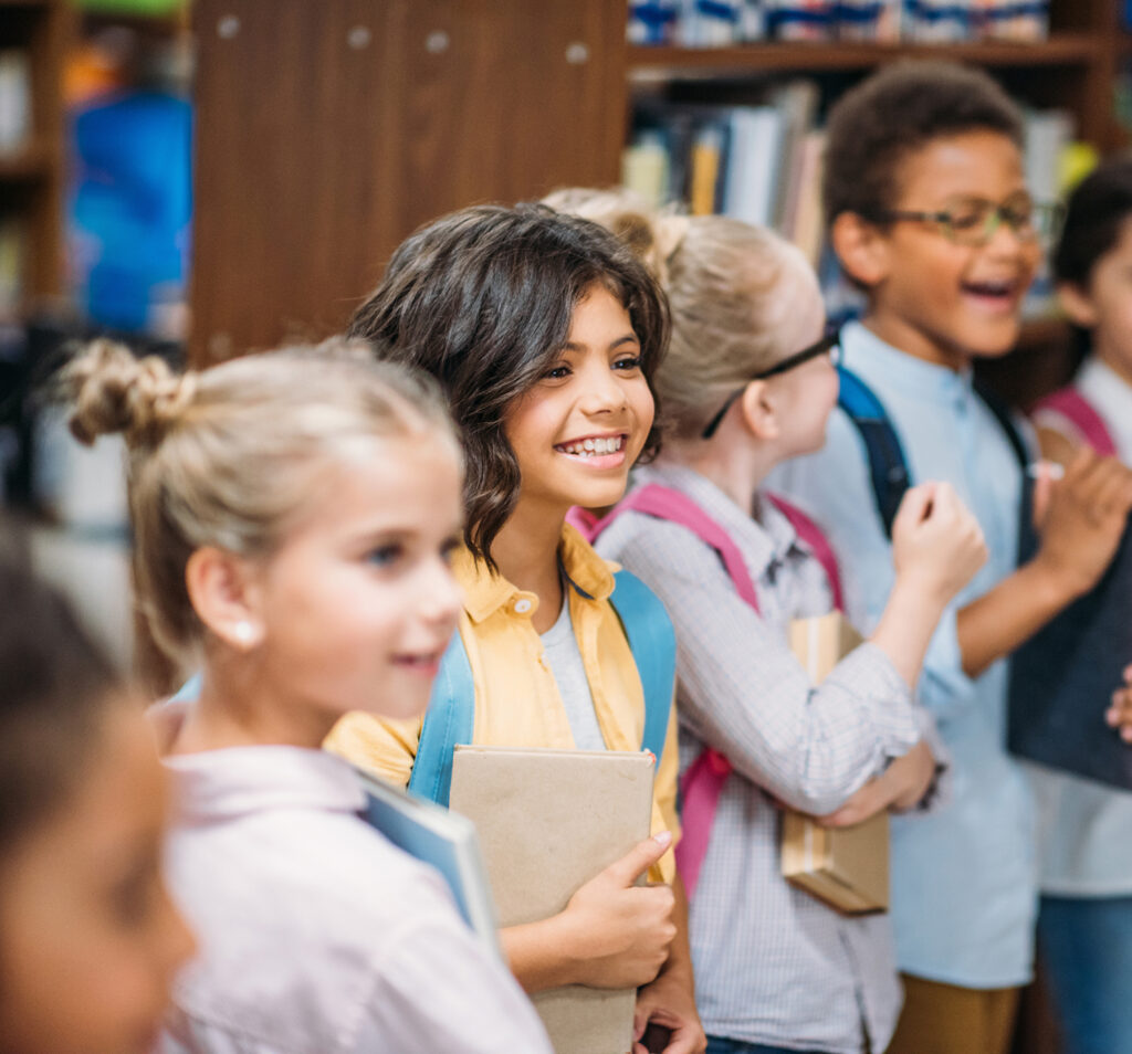 Élèves primaire bilingue, école parisienne